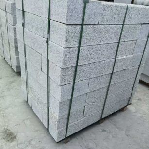 钦州 芙蓉白火烧两面路沿石