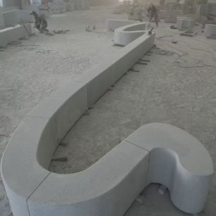 钦州 花岗岩整石坐凳拼装