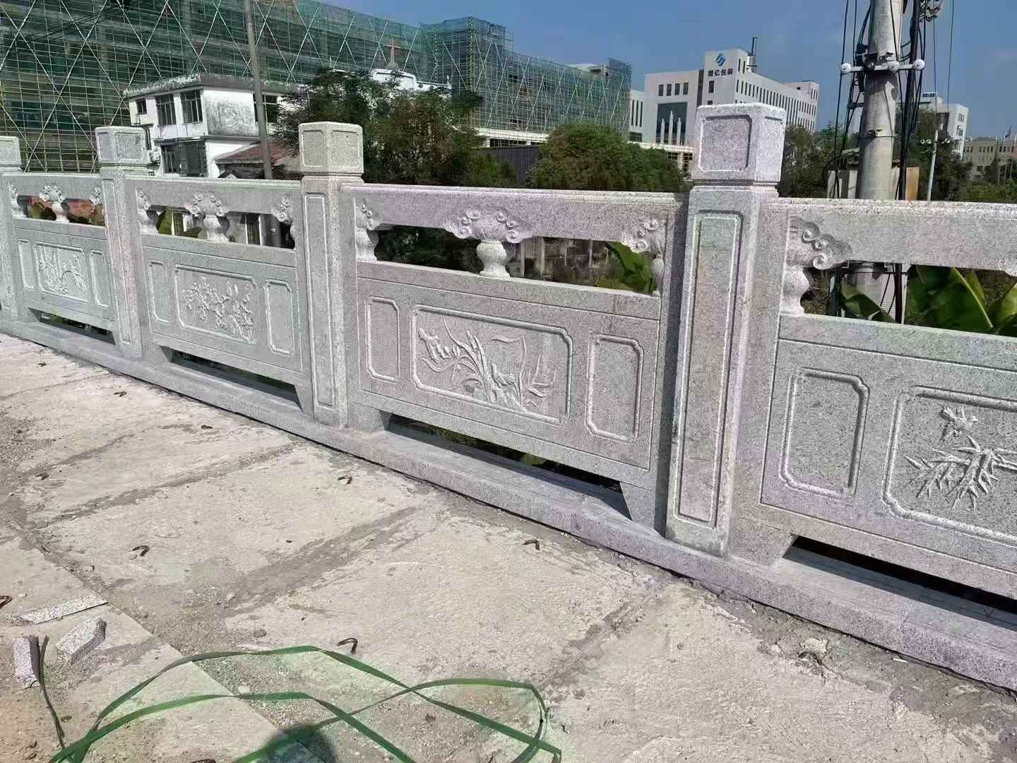钦州 芝麻白栏杆