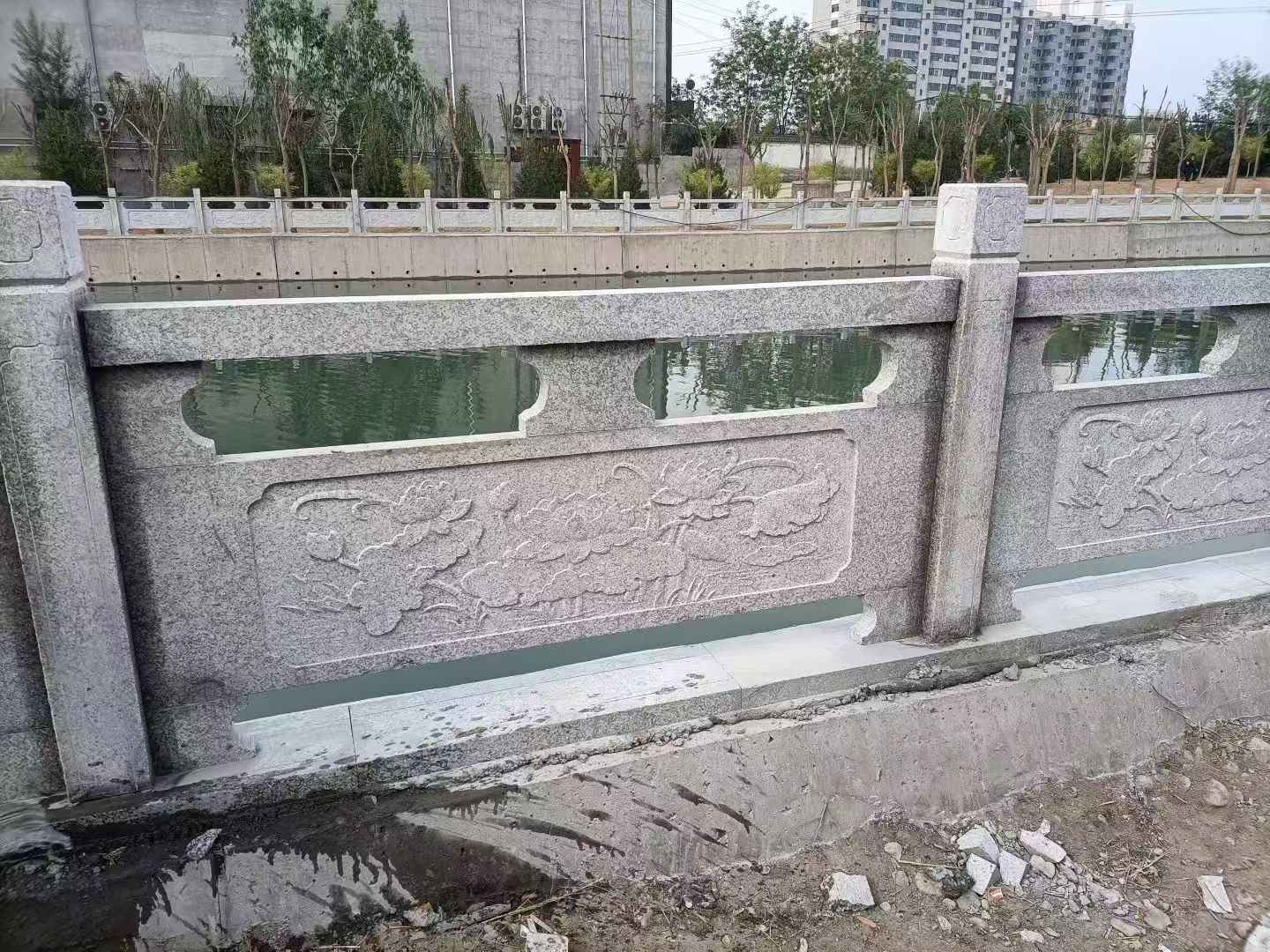 钦州 芙蓉白大花桥梁、河道，石材栏杆、围栏、护栏