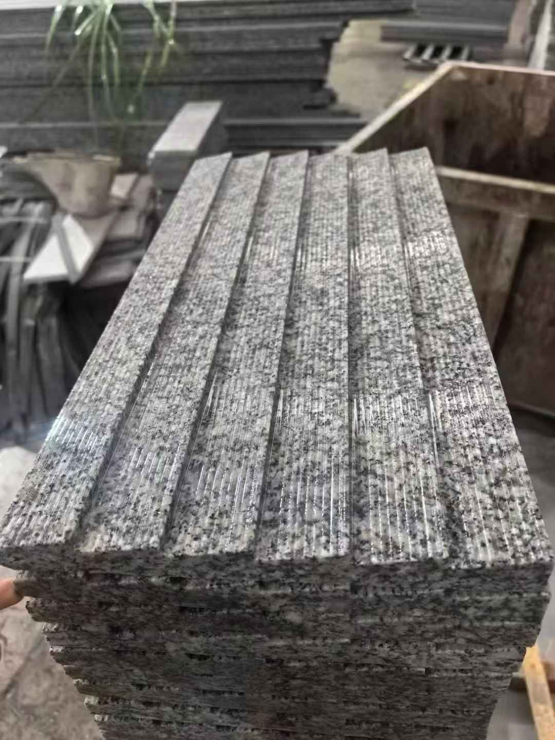 钦州 狼牙石