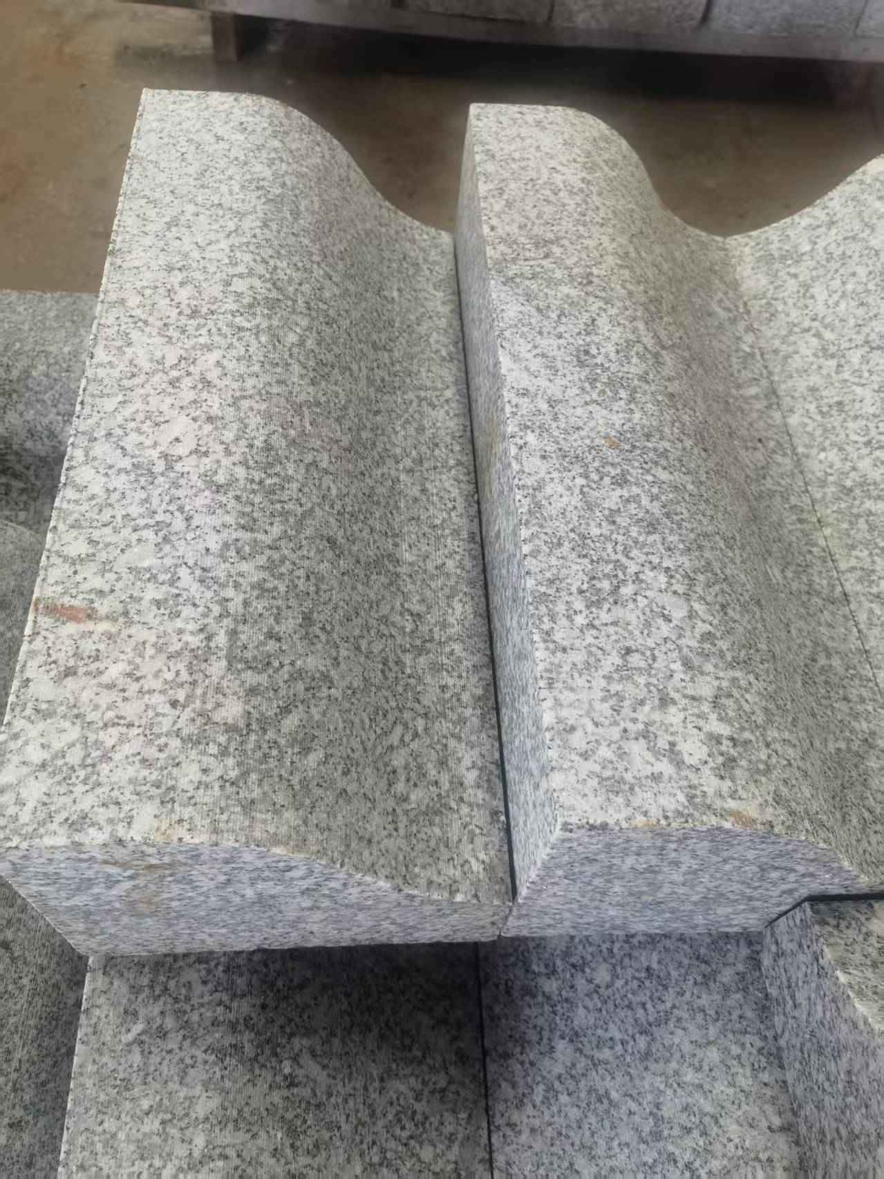 钦州芙蓉白S型拉丝面路沿石
